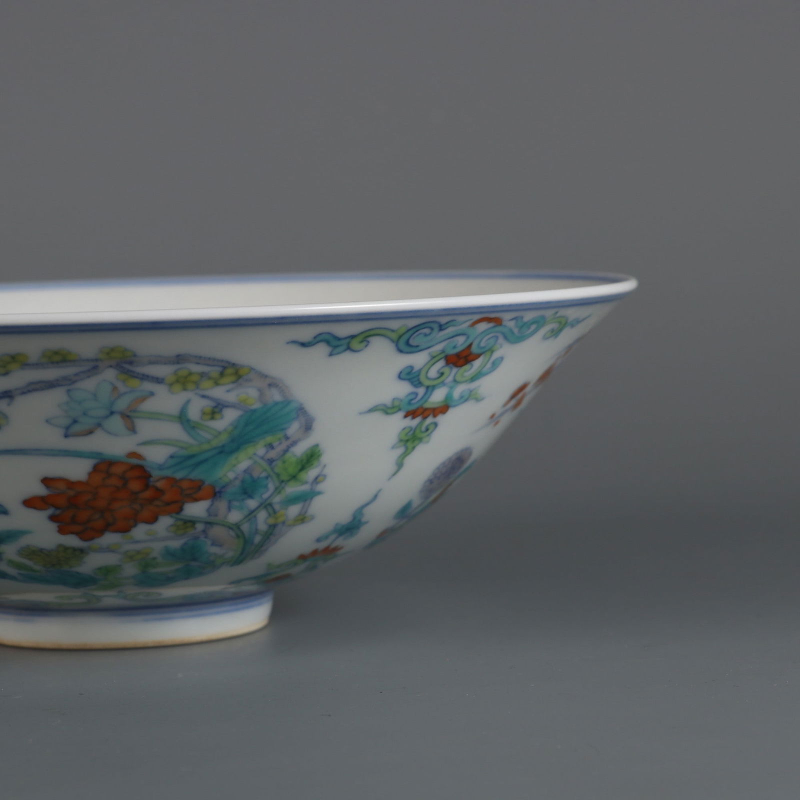 An Exquisite Doucai Flower Pattern Bowl - 5