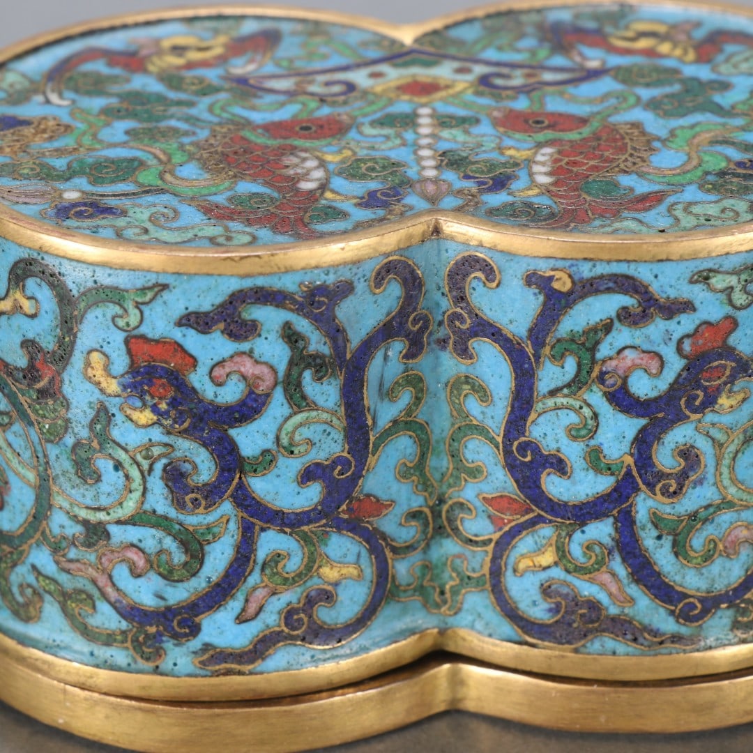 An Exquisite Cloisonne Lotus Pattern Dragon Pattern Fish Pattern Box - 2