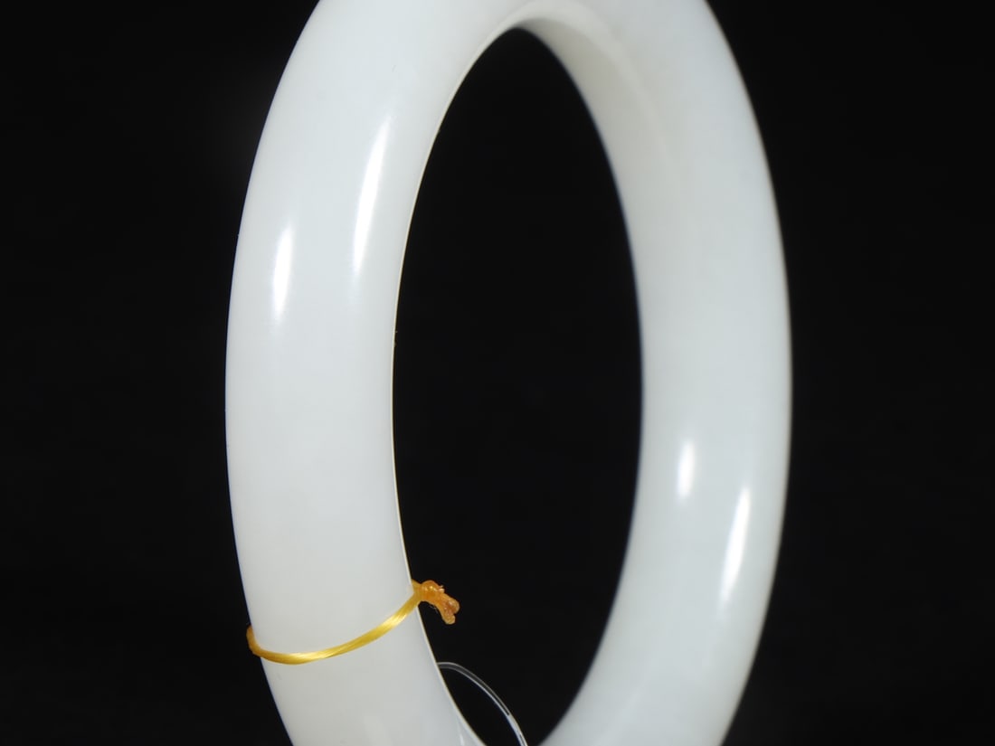 An Exquisite White Jade Bracelets - 6