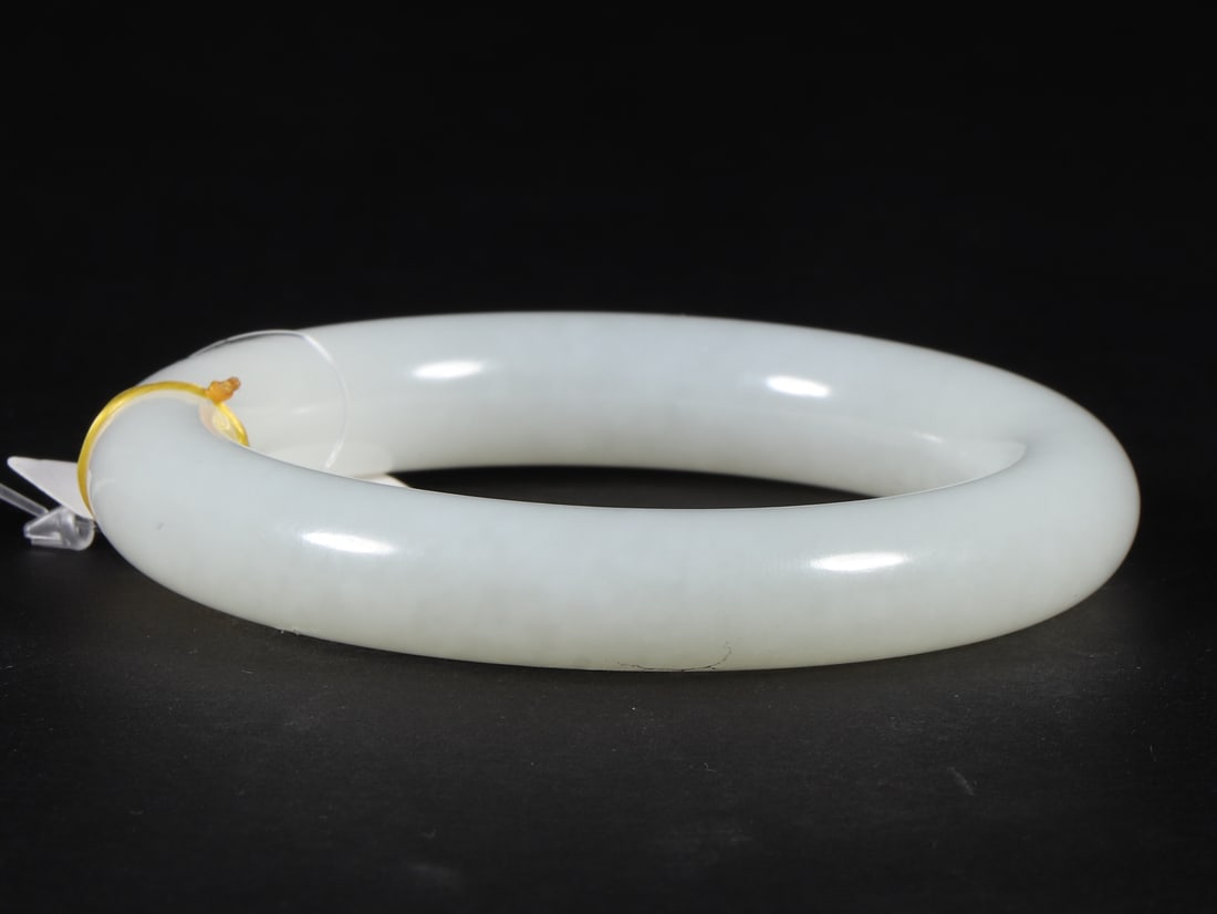 An Exquisite White Jade Bracelets - 7