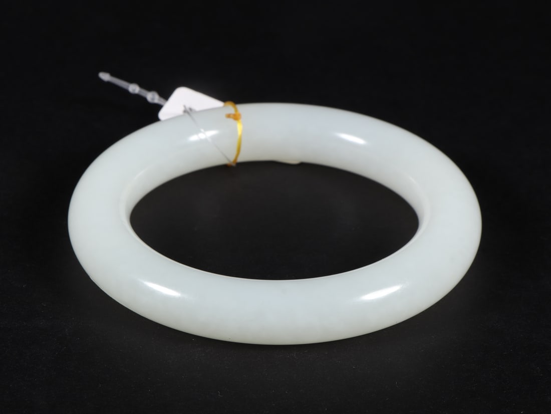 An Exquisite White Jade Bracelets - 8