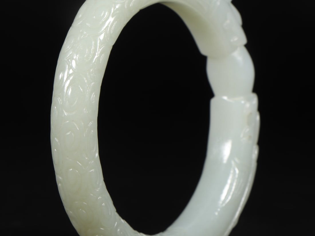 An Exquisite White Jade Dragon Pattern Bracelets - 5