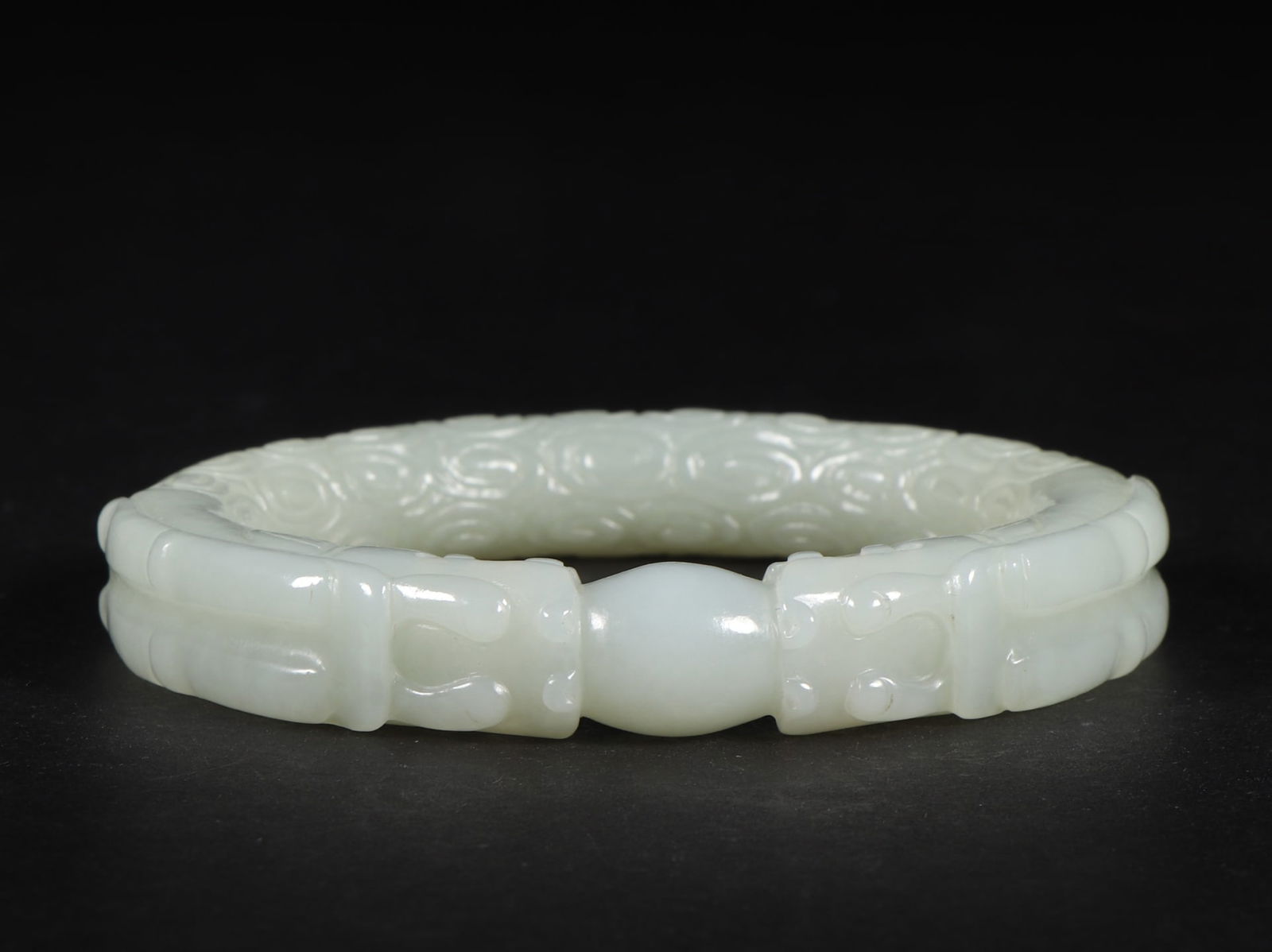 An Exquisite White Jade Dragon Pattern Bracelets - 6