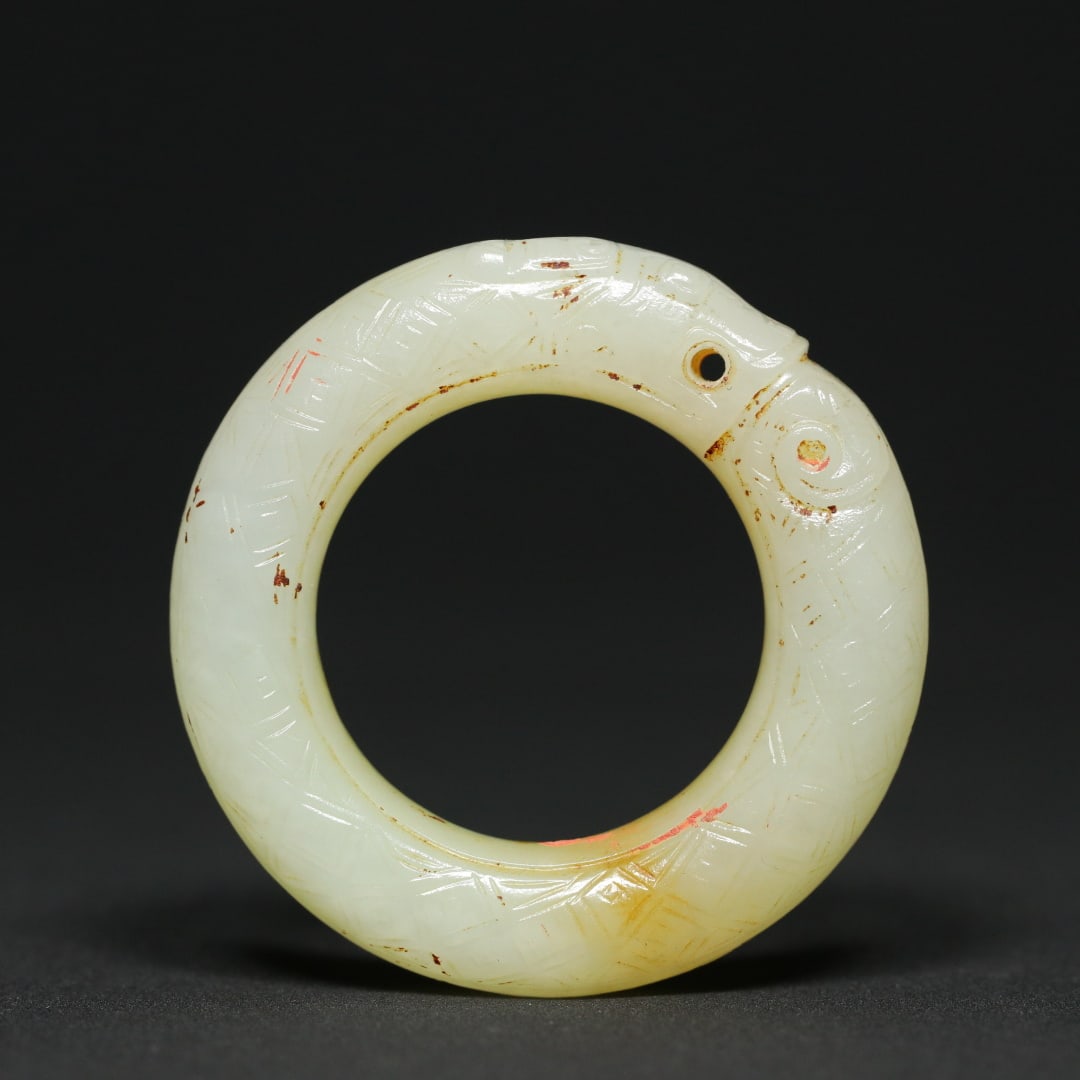 An Exquisite White Jade Dragon Pattern Pendant - 2