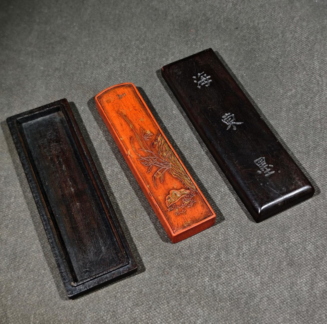 An Exquisite Flower Pattern Inkstone - 2