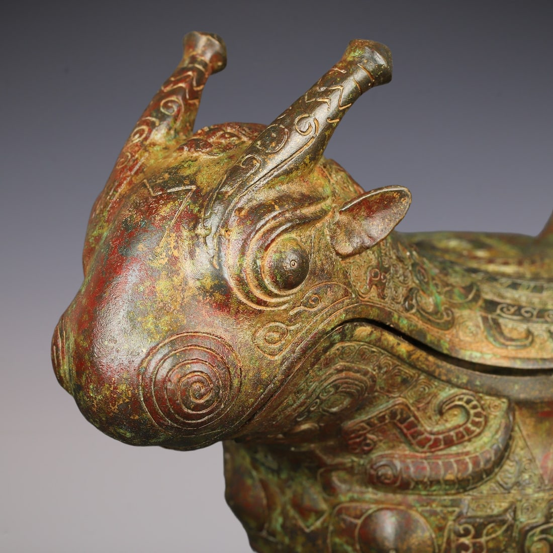 An Exquisite Bronze Beast-Face Pattern Ewer - 6