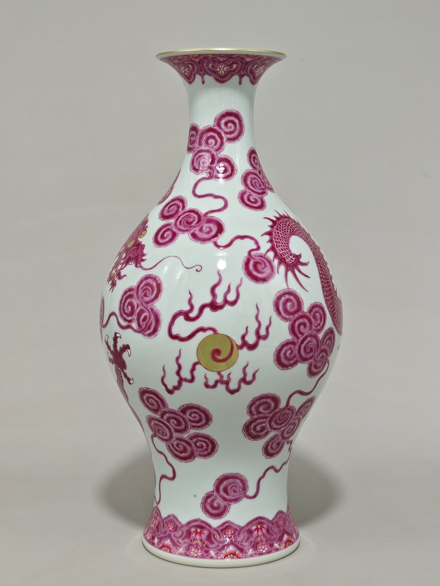 An Exquisite Enamel Ruby Red-Glazed Dragon and Phoenix Pattern Vase - 3