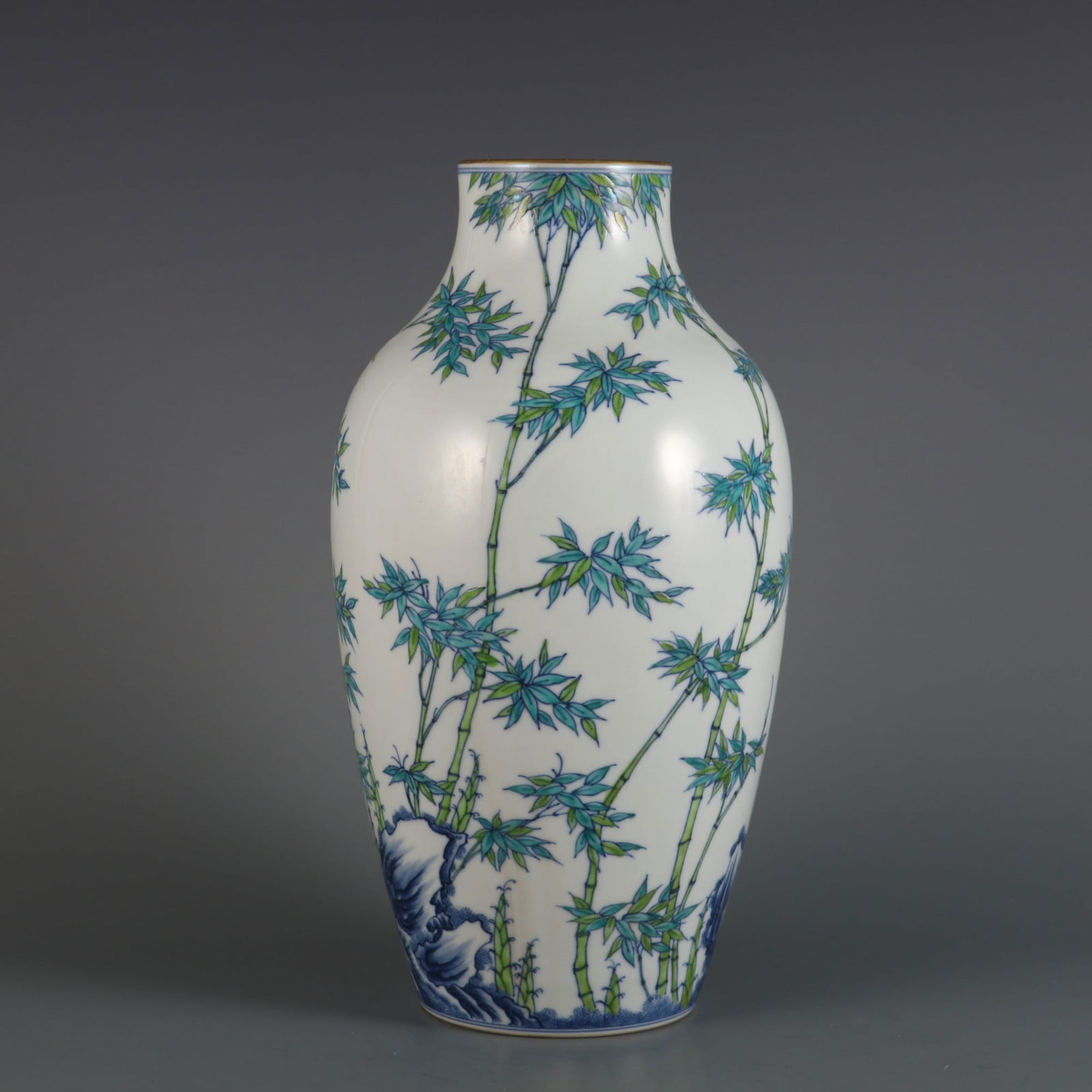 An Exquisite Doucai Bamboo Pattern Vase - 3