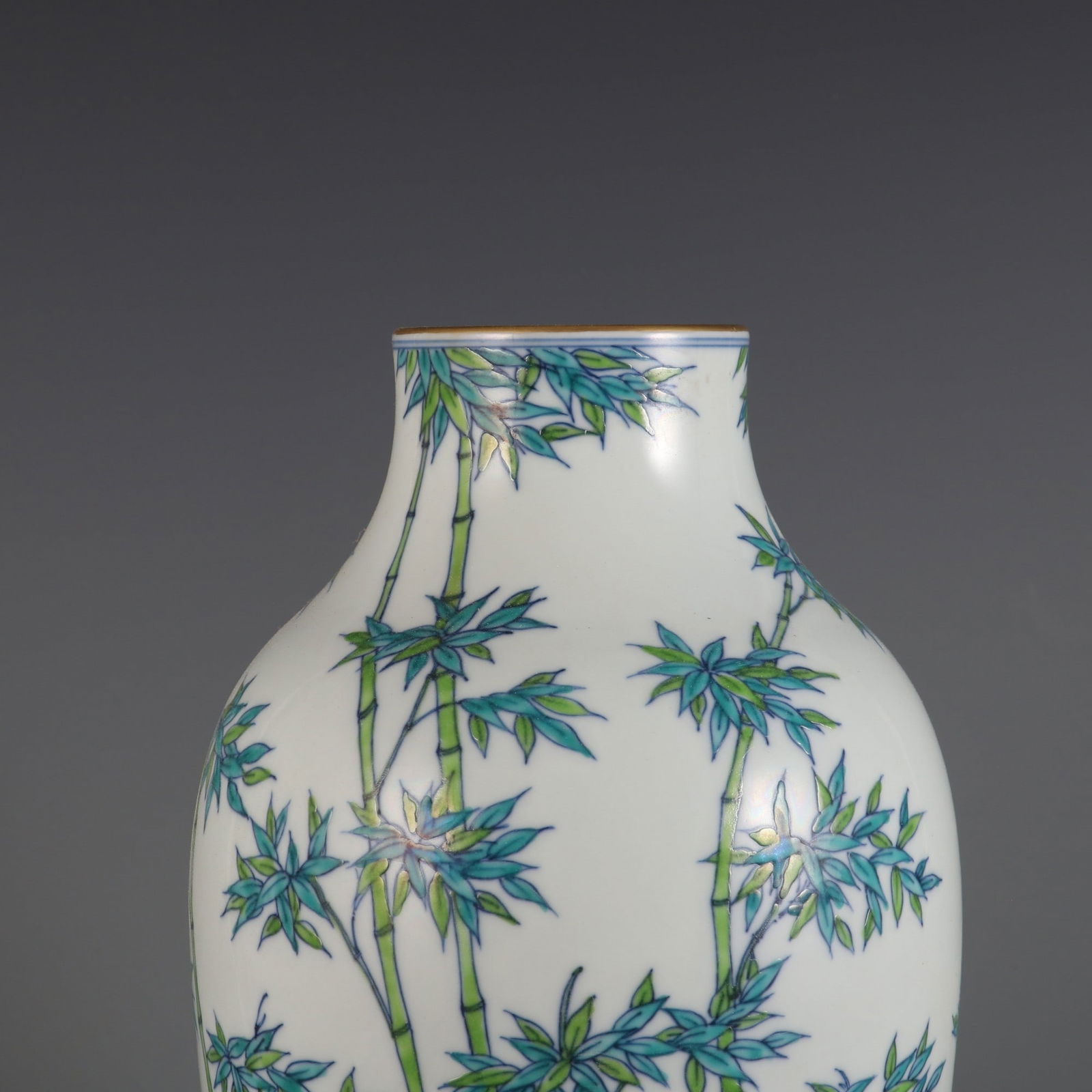 An Exquisite Doucai Bamboo Pattern Vase - 4