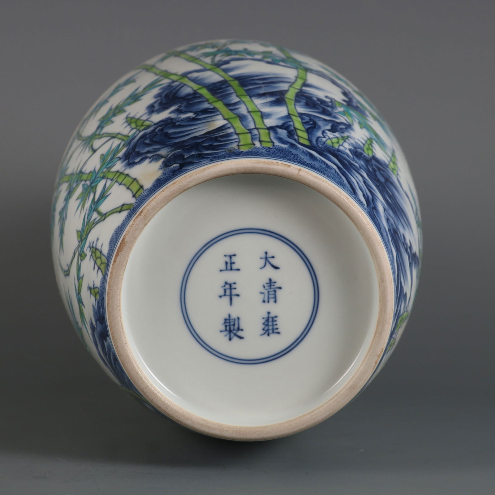 An Exquisite Doucai Bamboo Pattern Vase - 8