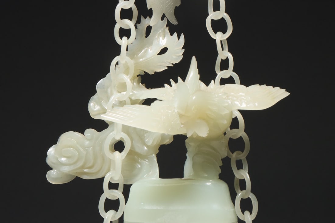 An Exquisite White Jade Dragon Pattern Auspicious Cloud Pattern Vase - 5