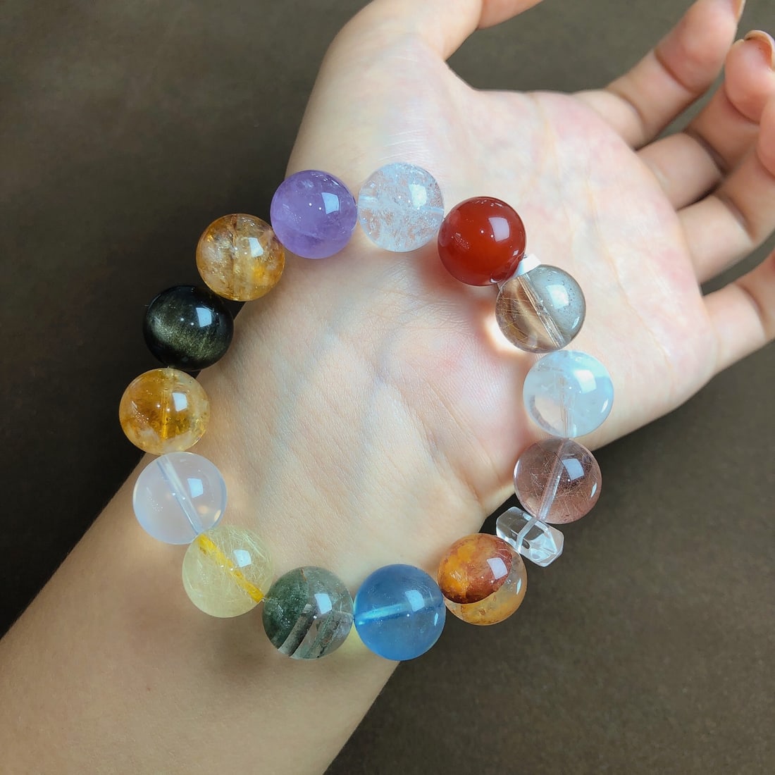 An Exquisite Multi-Gem Bracelets - 2