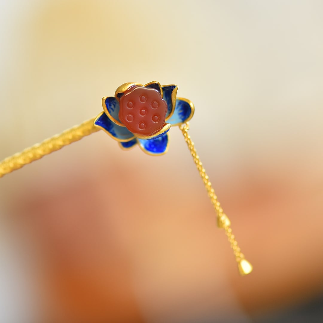 An Exquisite Sterling Silver-Gold Plated Inlaid Agate Hairpin (1 of 6)