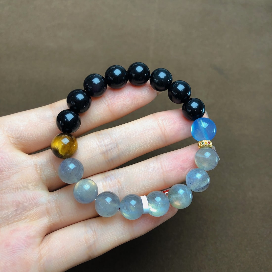 An Exquisite Aquamarine Obsidian Bracelets: An Exquisite Aquamarine Obsidian Bracelets,Size:10.0mm, Weight:23.5g 海蓝宝黑曜石手串