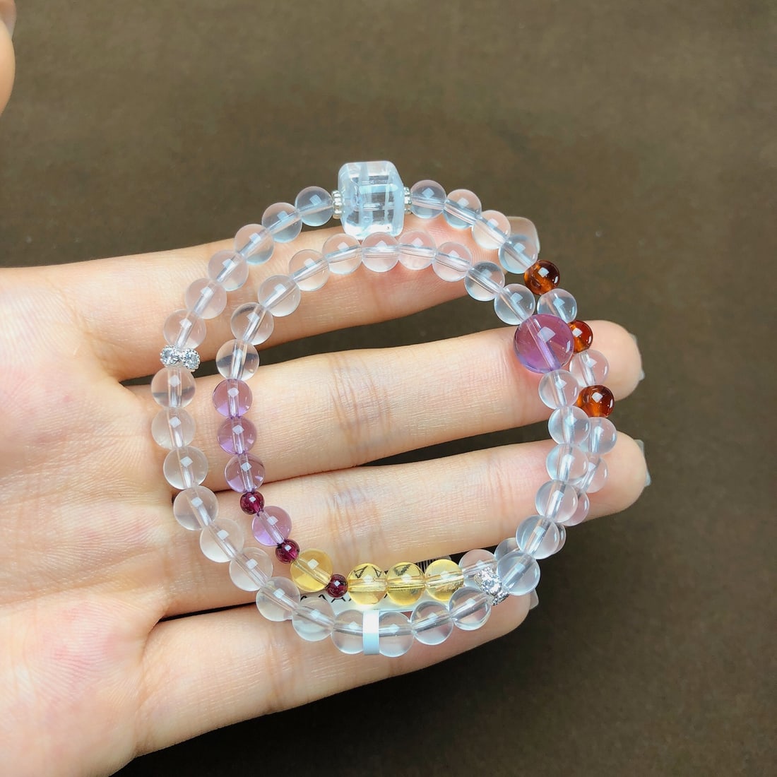 An Exquisite Crystal Bracelets: An Exquisite Crystal Bracelets,Size:5.8mm,8.8mm,Weight:18.3g 水晶手串