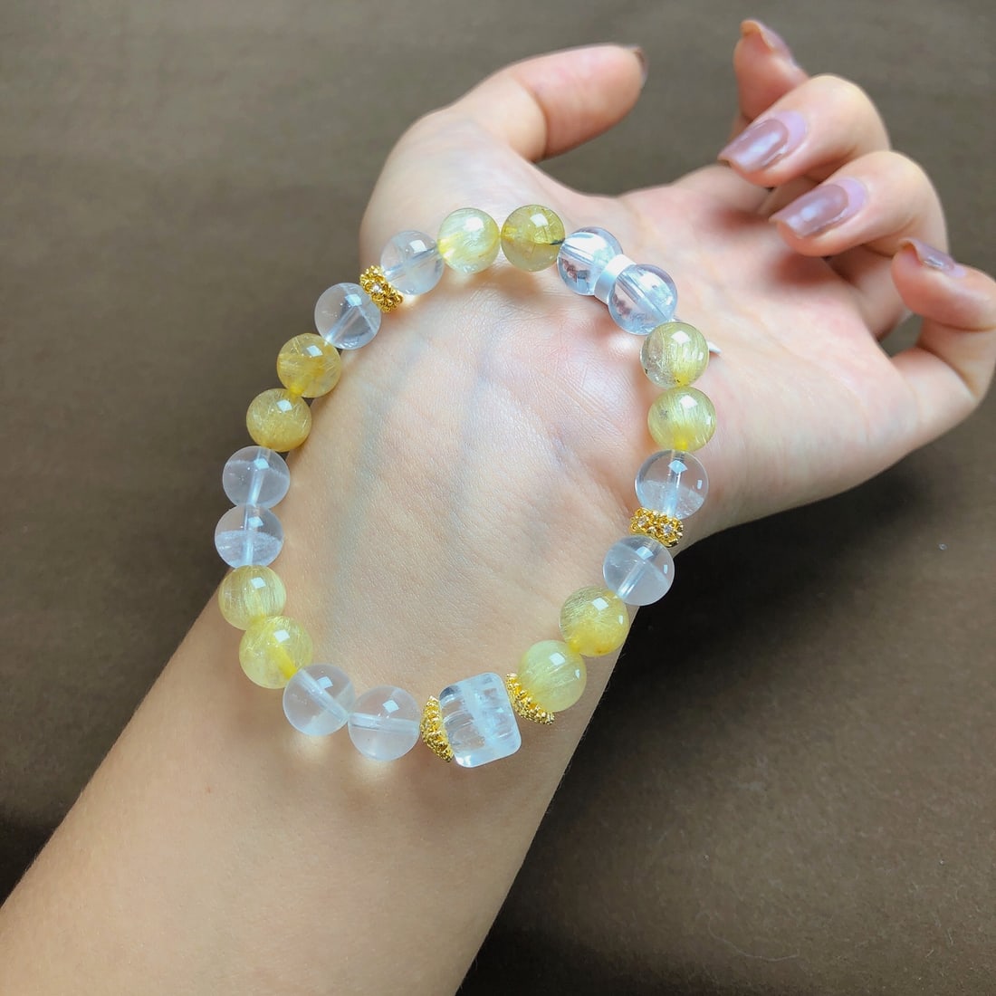 An Exquisite Crystal Bracelets - 4
