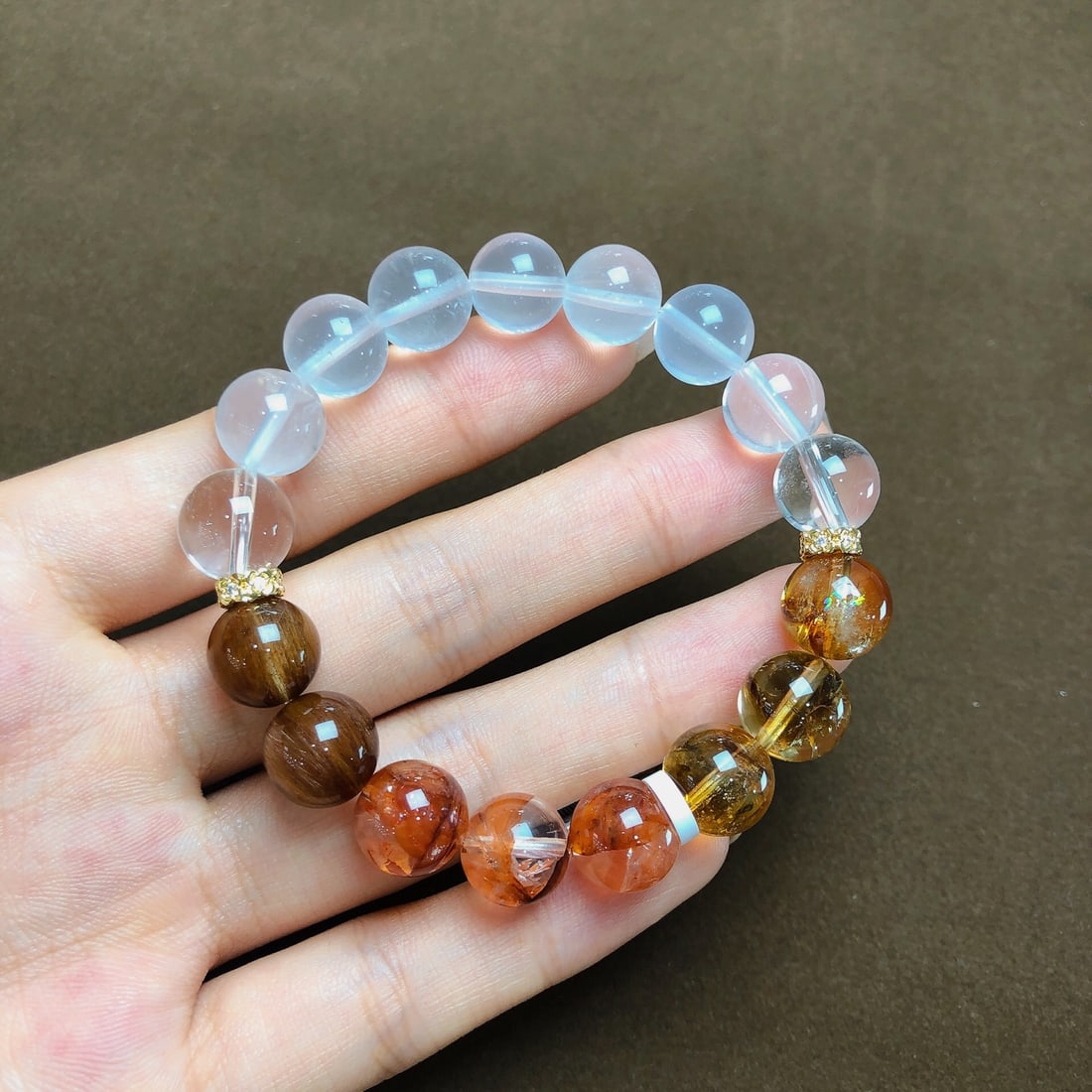 An Exquisite Crystal Bracelets: An Exquisite Crystal Bracelets,Size:10.6mm, Weight:29.3g 水晶手串