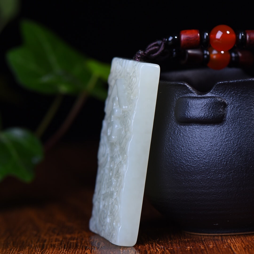 An Exquisite White Jade Auspicious Cloud Pattern Pendant - 3