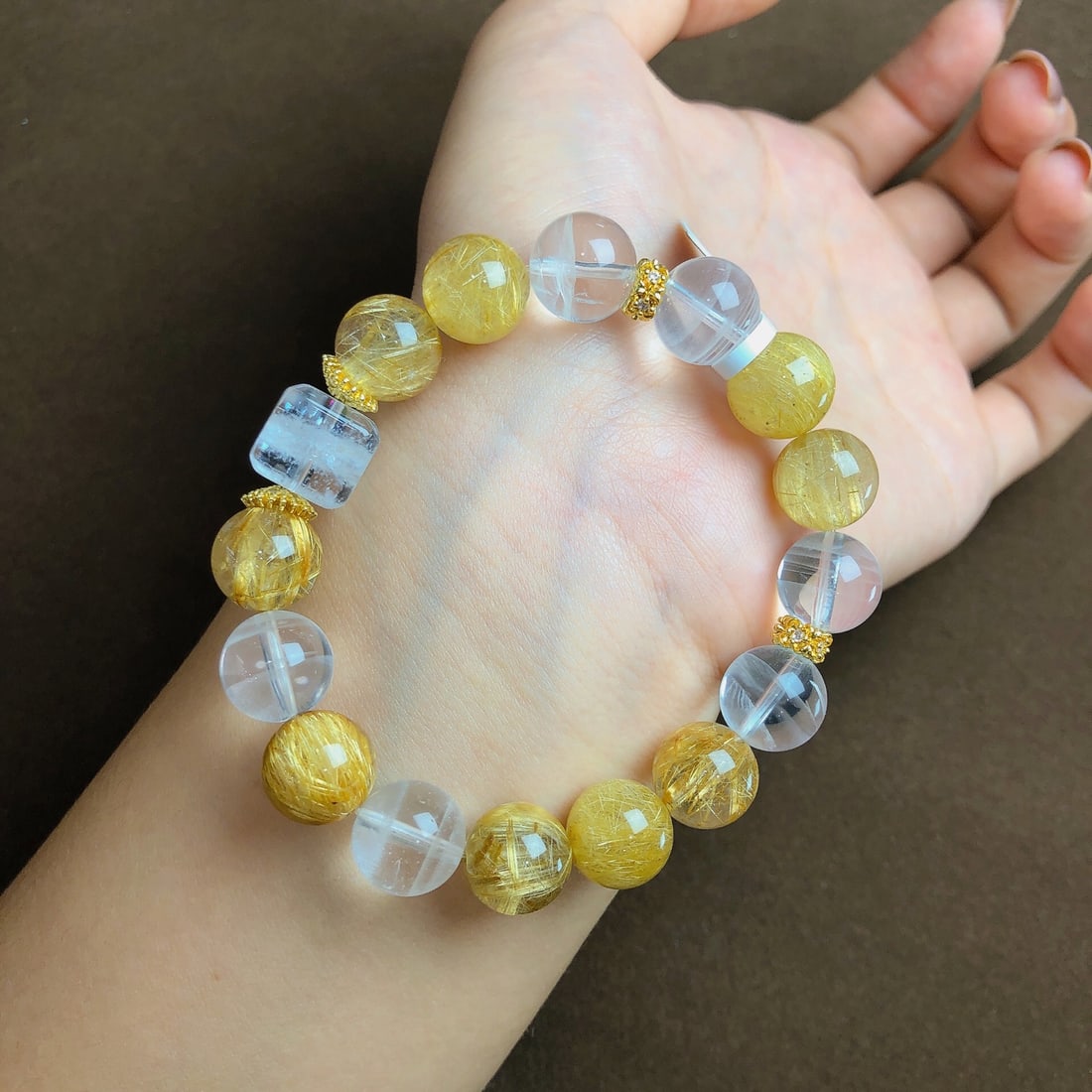 An Exquisite Crystal Bracelets - 2