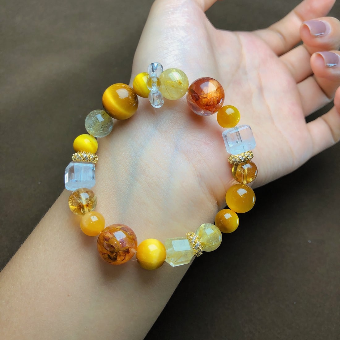 An Exquisite Crystal Bracelets - 2