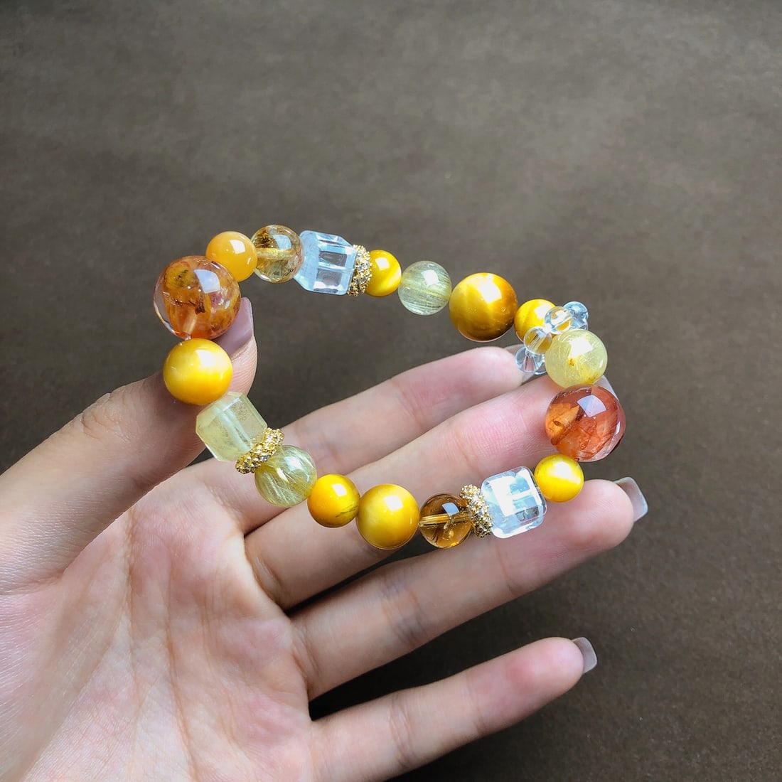 An Exquisite Crystal Bracelets - 3