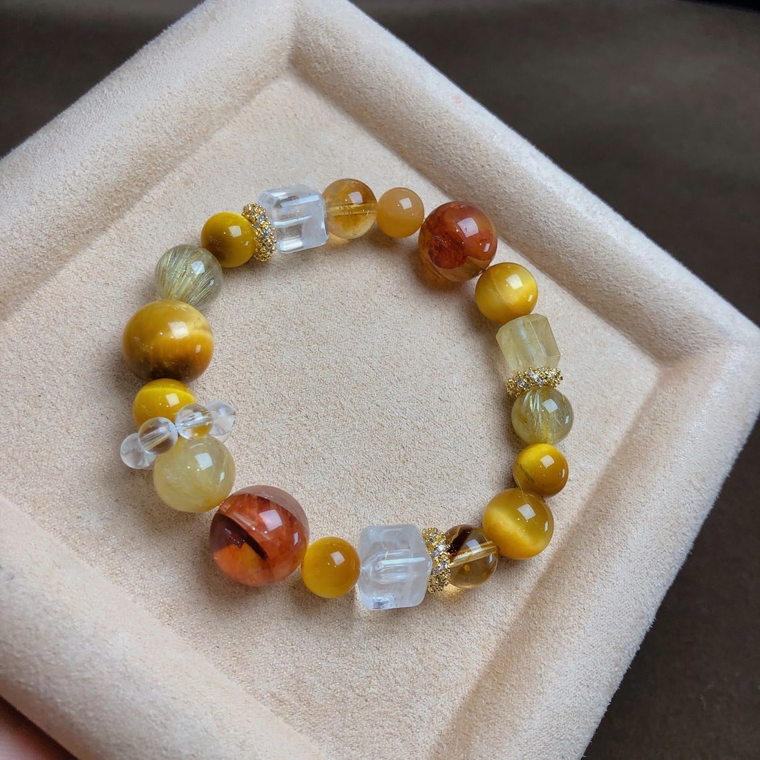 An Exquisite Crystal Bracelets - 8