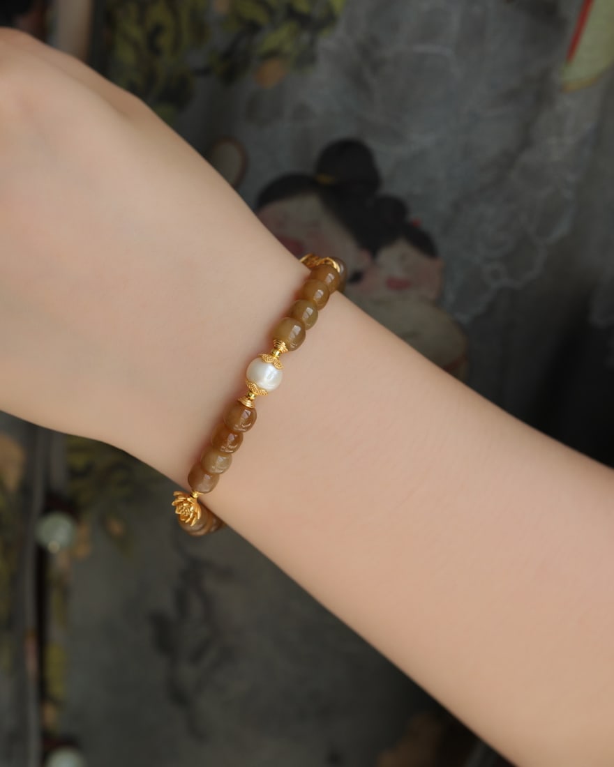 An Exquisite Hotan Jade Bracelets - 6