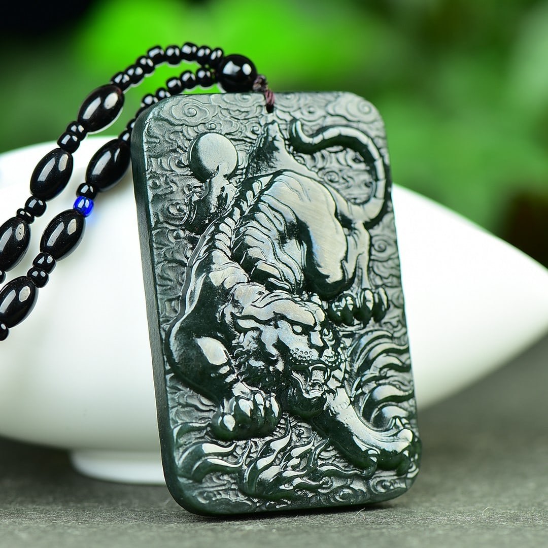 An Exquisite Sapphire Auspicious Cloud and Tiger Pattern Pendant - 3