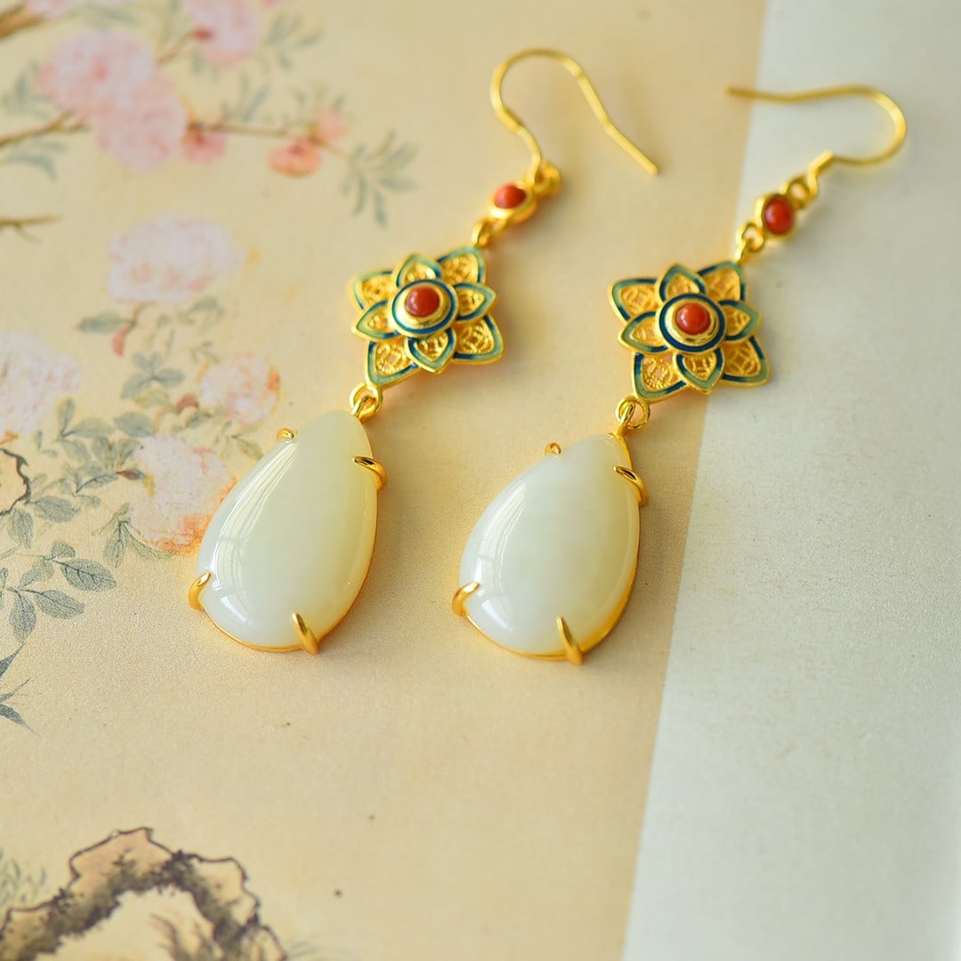 A Pair of Exquisite Sterling Silver-Gold Plated Inlaid White Jade Earrings: A Pair of Exquisite Sterling Silver-Gold Plated Inlaid White Jade Earrings,Size:15mmx23mm 一对纯银镀金镶白玉耳环