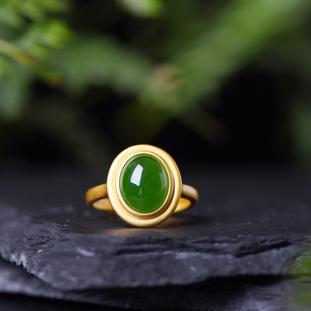 An Exquisite Sterling Silver-Gold Plated Inlaid Jasper Ring: An Exquisite Sterling Silver-Gold Plated Inlaid Jasper Ring,Size:8mmx10mm 纯银镀金镶碧玉戒指