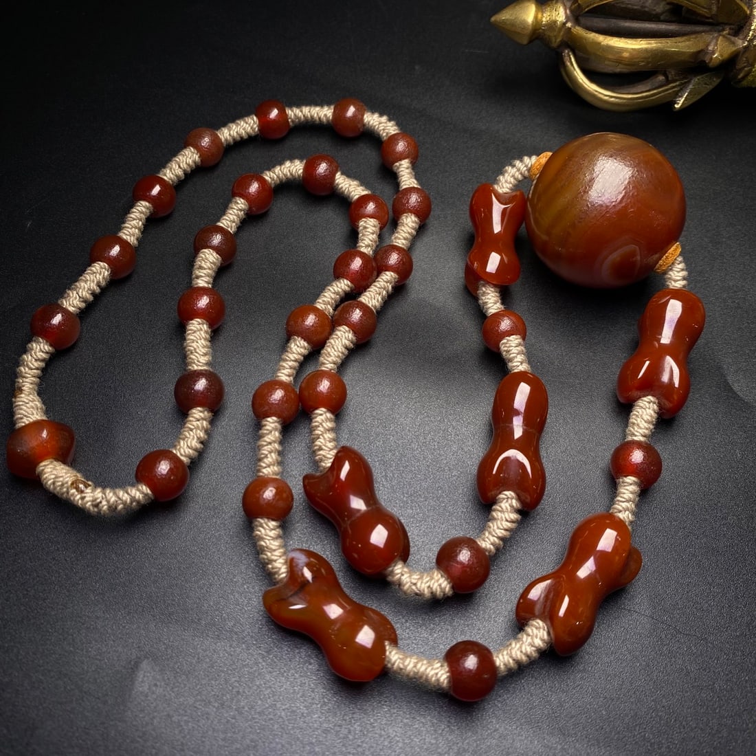 An Exquisite Agate Necklace - 2