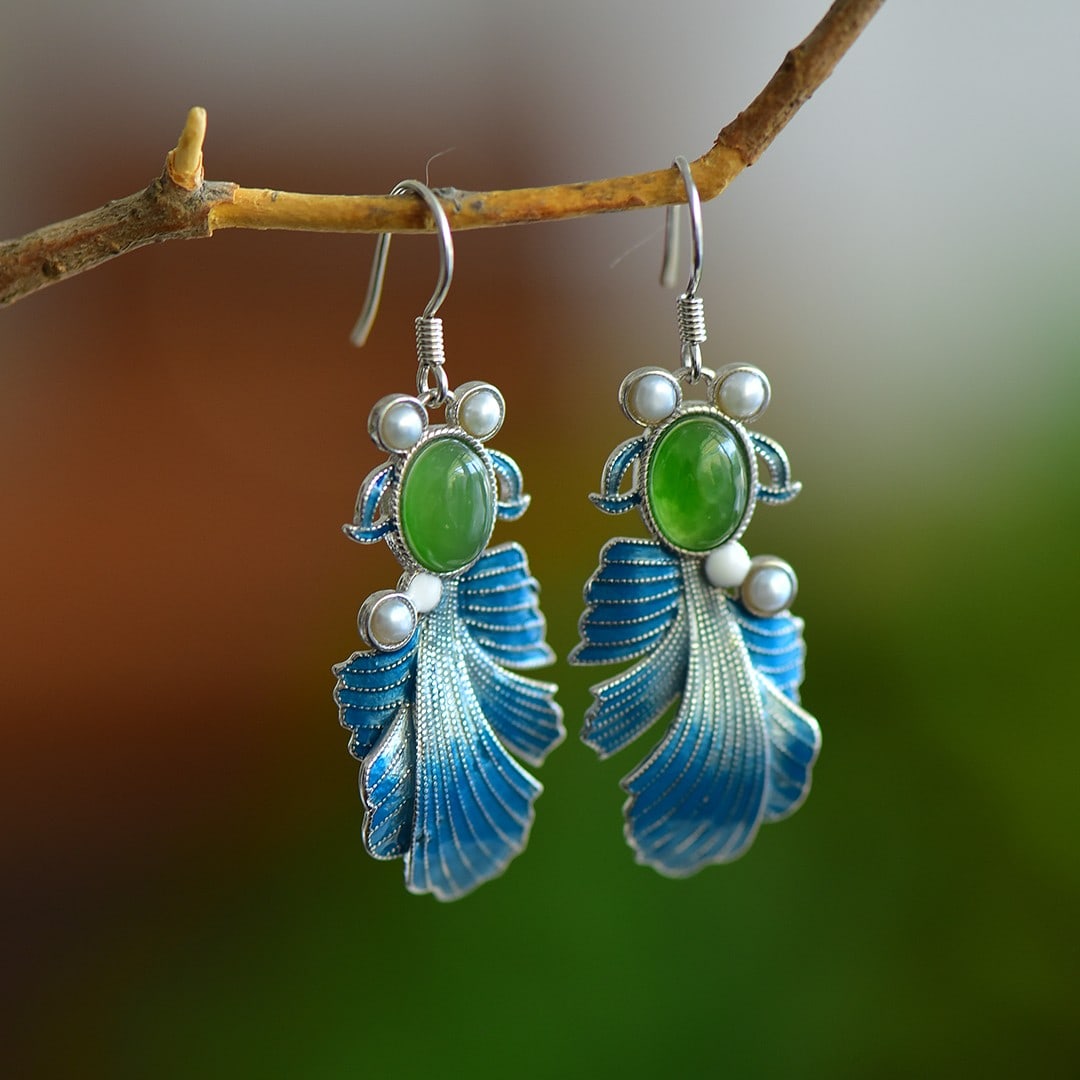 A Pair of Exquisite Sterling Silver Inlaid Jasper Earrings,Inlaid Pearls: A Pair of Exquisite Sterling Silver Inlaid Jasper Earrings,Inlaid Pearls 一对纯银镶碧玉耳环，嵌珍珠