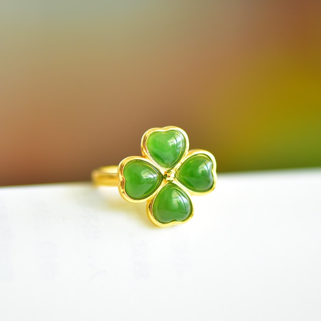 An Exquisite Sterling Silver-Gold Plated Inlaid Jasper Ring,Inlaid Diamond: An Exquisite Sterling Silver-Gold Plated Inlaid Jasper Ring,Inlaid Diamond 纯银镀金镶碧玉戒指,嵌钻石