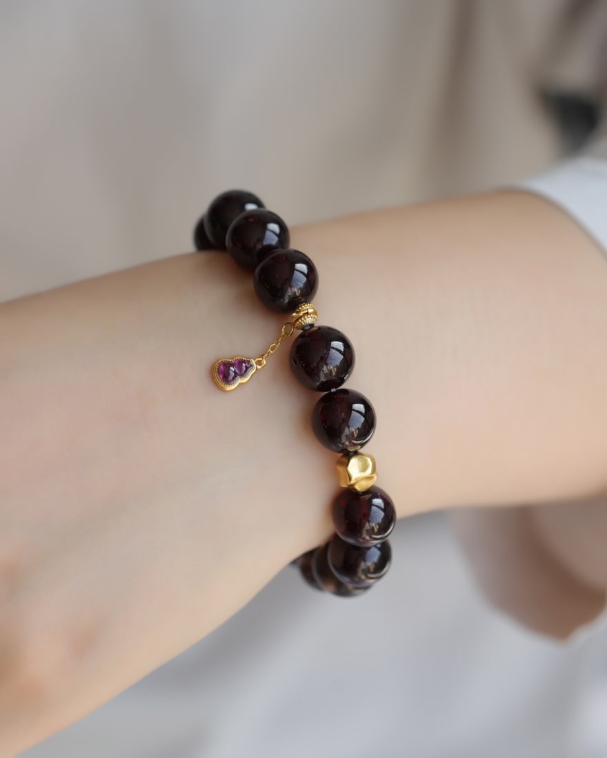 An Exquisite Crystal Bracelets - 9