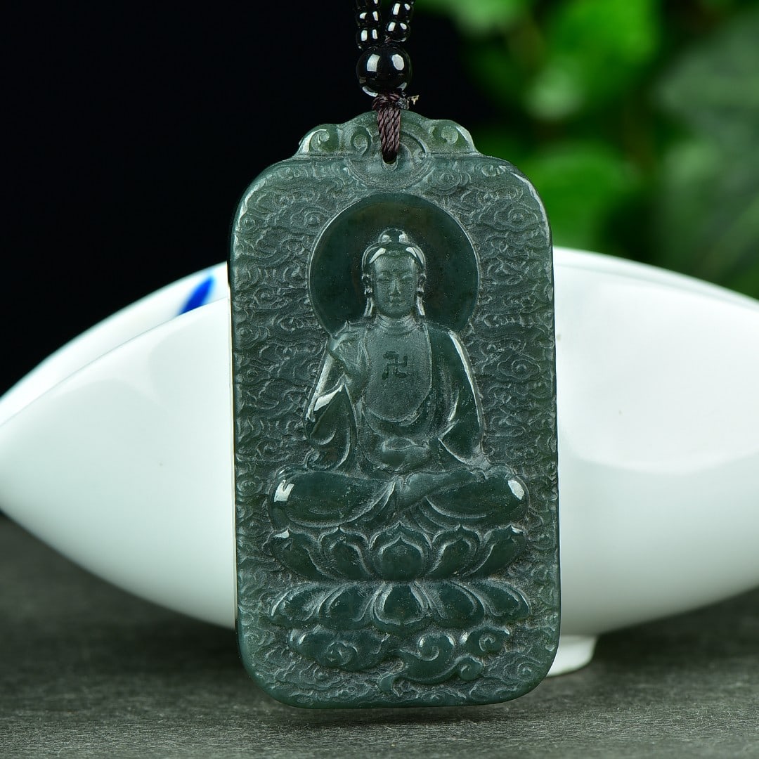 An Exquisite Sapphire Auspicious Cloud and Buddha Pattern Pendant: An Exquisite Sapphire Auspicious Cloud and Buddha Pattern Pendant,Size:36mmx65mm 寓意:吉祥 普度众生 保平安 青玉祥
