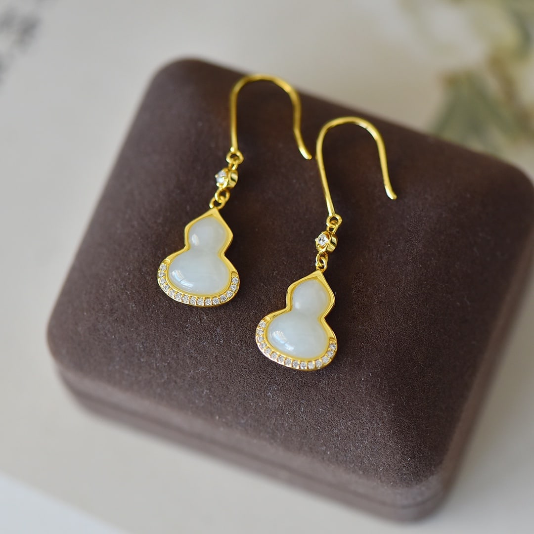A Pair of Exquisite Sterling Silver-Gold Plated Inlaid White Jade Gourd Earrings,Inlaid Diamond: A Pair of Exquisite Sterling Silver-Gold Plated Inlaid White Jade Gourd Earrings,Inlaid Diamond,Size:9mmx12mm 