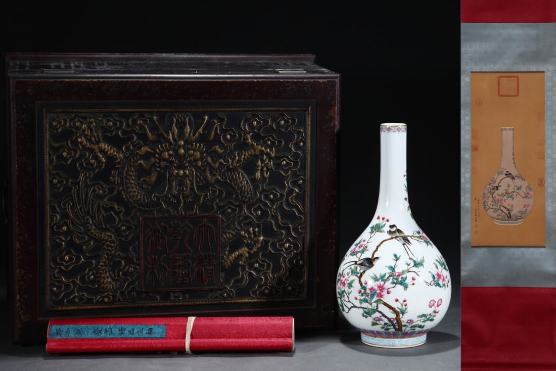 A Rare Famille-Rose Painted Gold Flower and Bird Pattern Vase,With Poem,With Vertical Scroll: A Rare Famille-Rose Painted Gold Flower and Bird Pattern Vase,With Poem,With Vertical Scroll Painting on Silk,Qing Dynasty, China,Qianlong Six-character Mark,Size:13.2inx6.9in,(Without