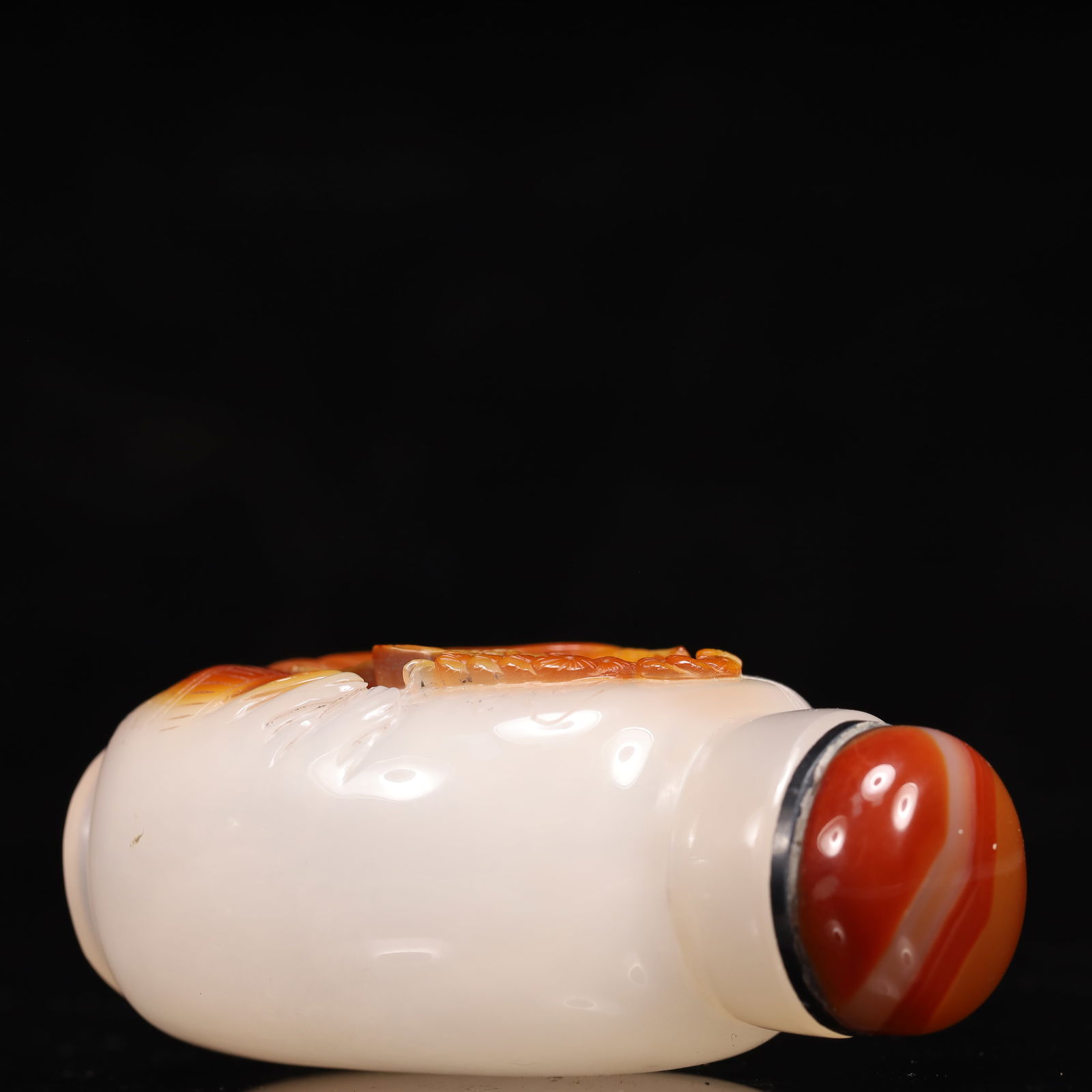 An Exquisite Agate Figure and Pine Pattern Snuff Bottle - 7