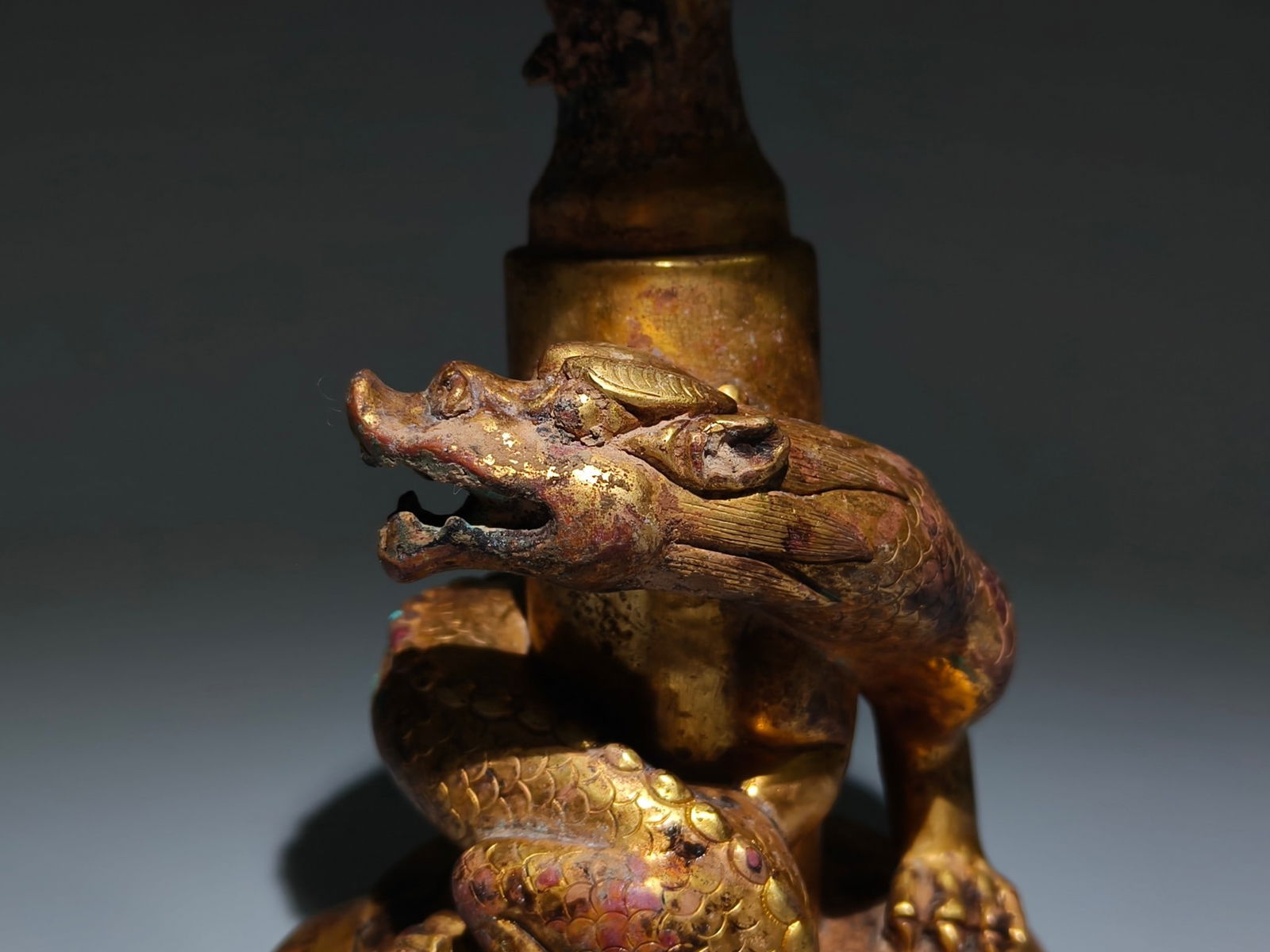 An Exquisite Gilt Bronze Dragon Pattern Candlestick - 2