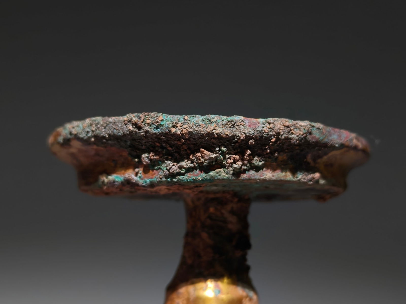 An Exquisite Gilt Bronze Dragon Pattern Candlestick - 6