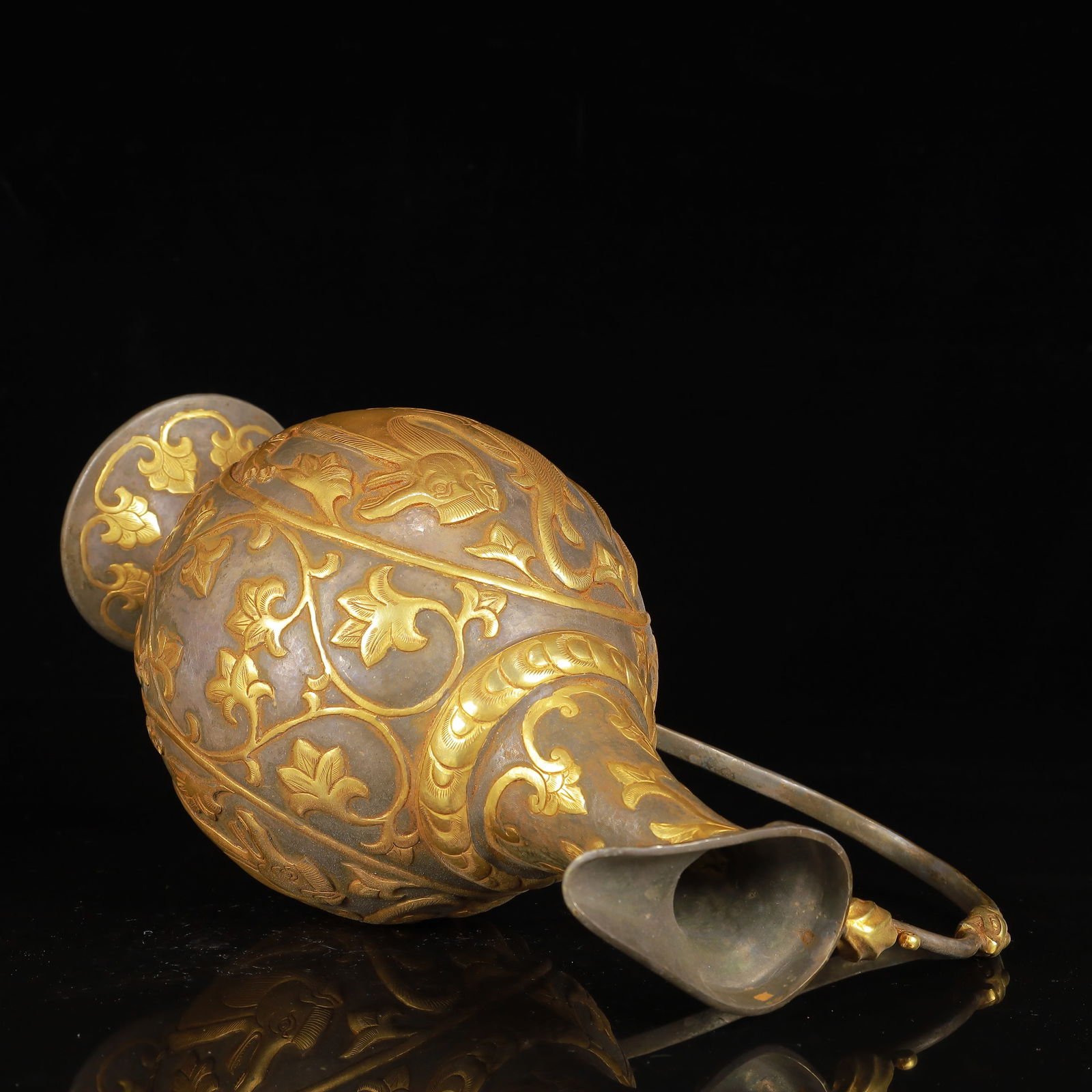 An Exquisite Gilt Silver Phoenix Pattern Ewer - 11