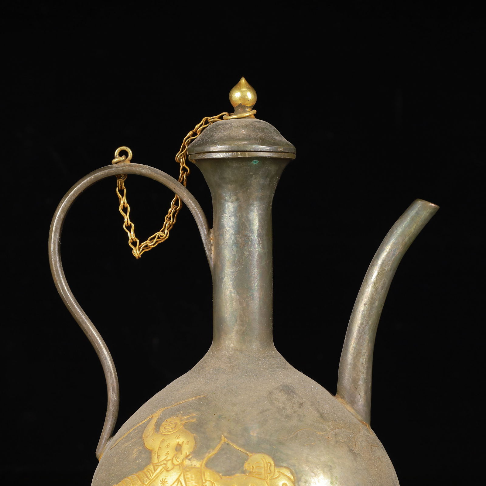 An Exquisite Gilt Silver Figure Pattern Ewer - 2
