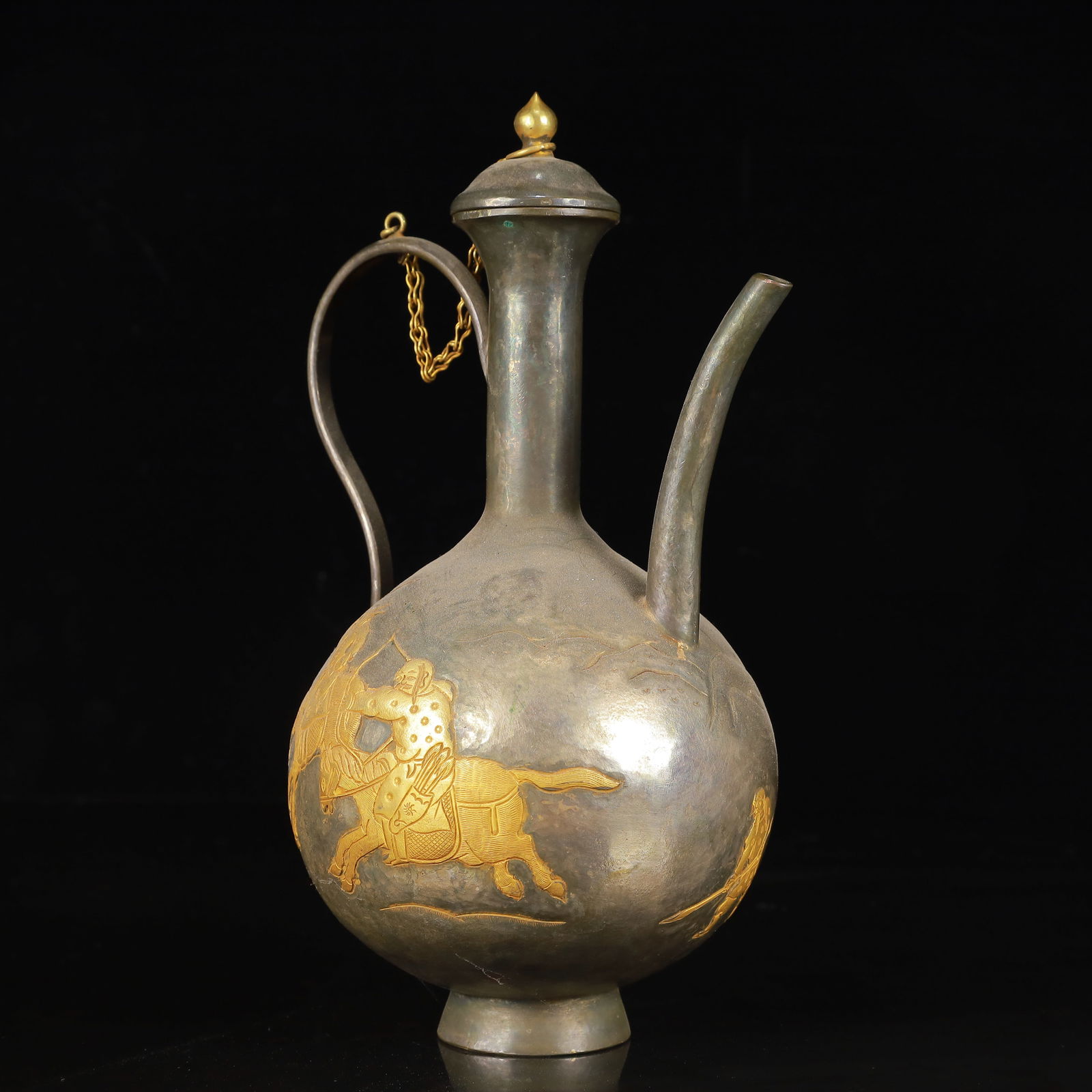 An Exquisite Gilt Silver Figure Pattern Ewer - 4