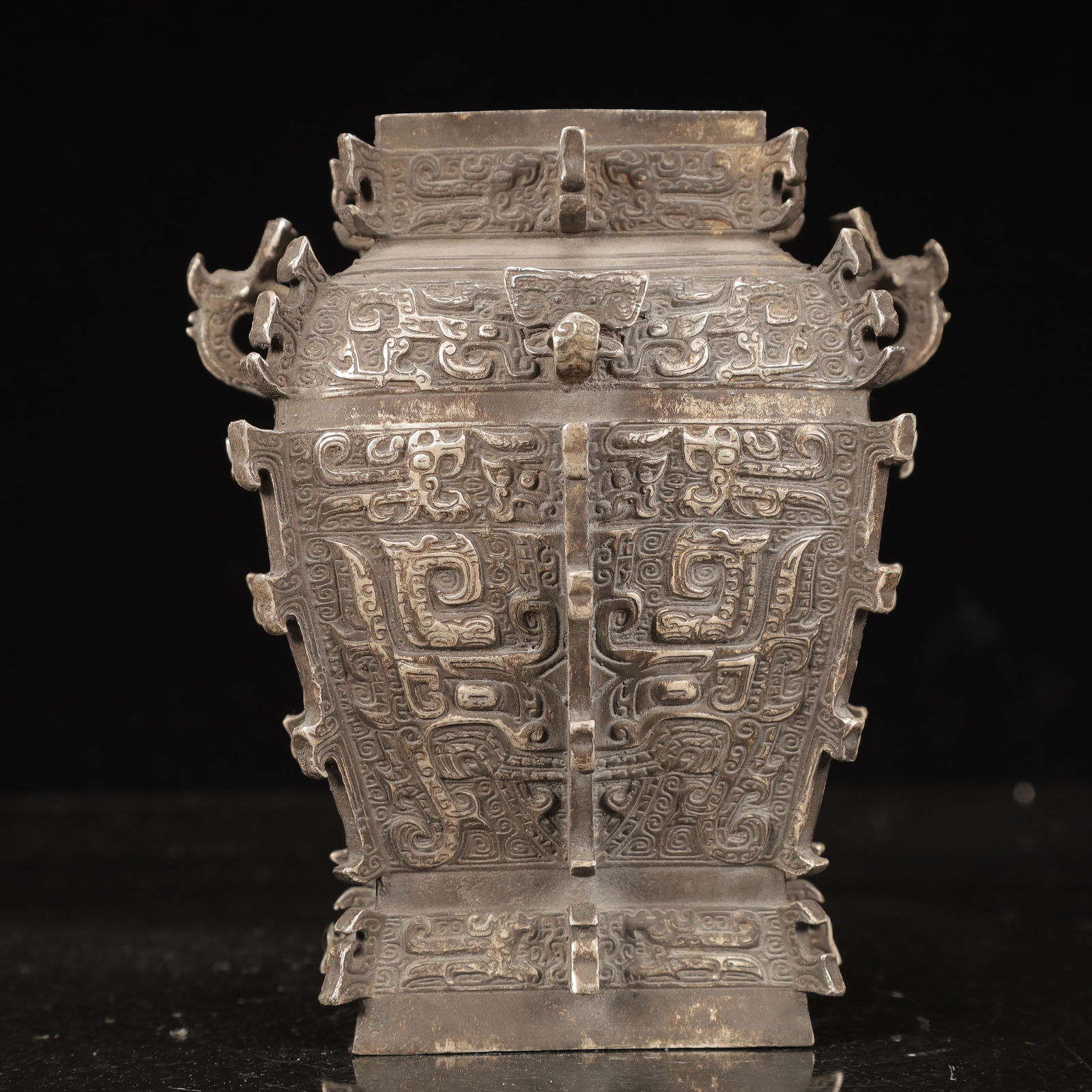 An Exquisite Silver Beast-Face Pattern Vase - 5