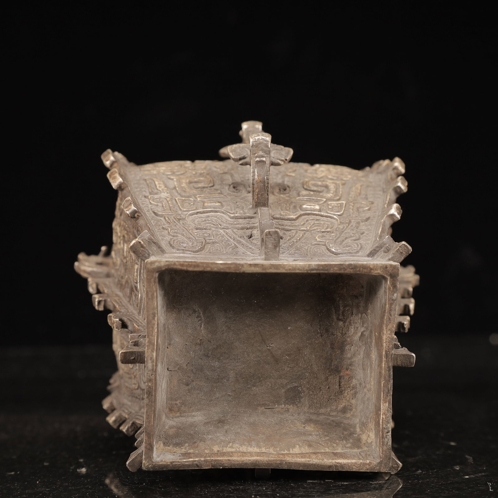 An Exquisite Silver Beast-Face Pattern Vase - 8