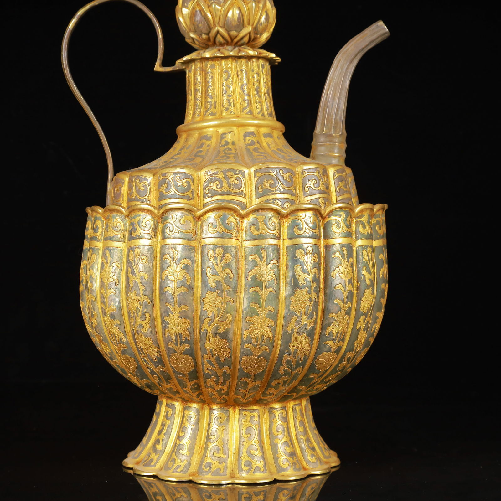An Exquisite Gilt Silver Lotus Pattern Ewer - 4