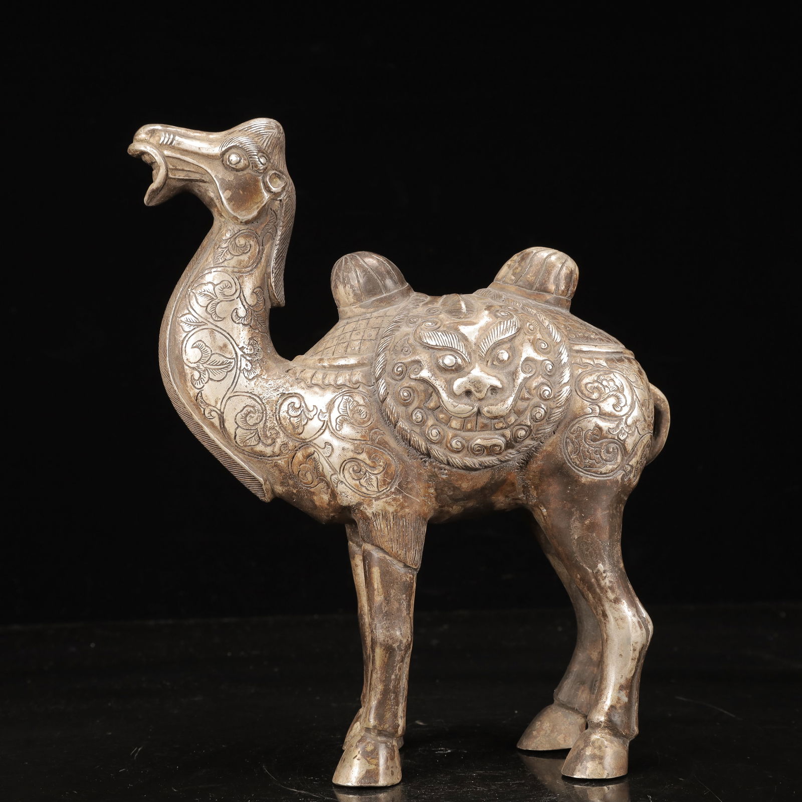 An Exquisite Silver Beast-Face Pattern Camel Ornament - 7
