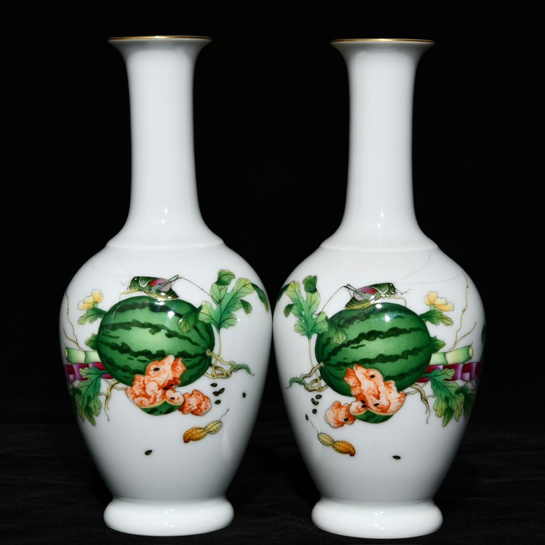 A Pair of Exquisite Enamel Painted Gold Insect and Fruit Pattern Vases,With Poem: A Pair of Exquisite Enamel Painted Gold Insect and Fruit Pattern Vases,With Poem,Qing Dynasty, China,Yongzheng Four-character Mark,Size:7.7inx3.3in 一对珐琅彩描%