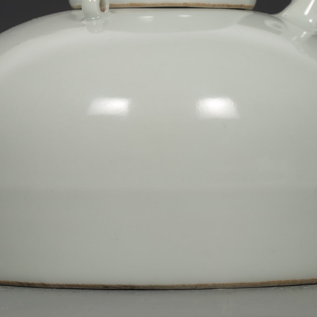 An Exquisite White Glazed Ewer - 4