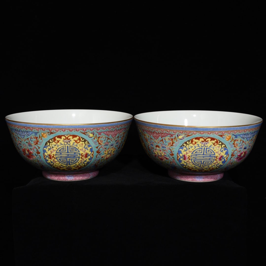 A Pair of Exquisite Turquoise Ground Famille-Rose Painted Gold Lotus,Bats and Peach Pattern Bowls: A Pair of Exquisite Turquoise Ground Famille-Rose Painted Gold Lotus,Bats and Peach Pattern Bowls,Qing Dynasty, China,Qianlong Six-character Mark,Size:4inx8.3in 